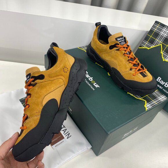 Flower MOUNTAIN NANGA Collaboration Sneaker in Brown&Black Suede - Picture 5 of 9